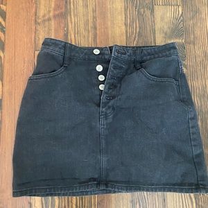 black brandy melville fitted denim skirt